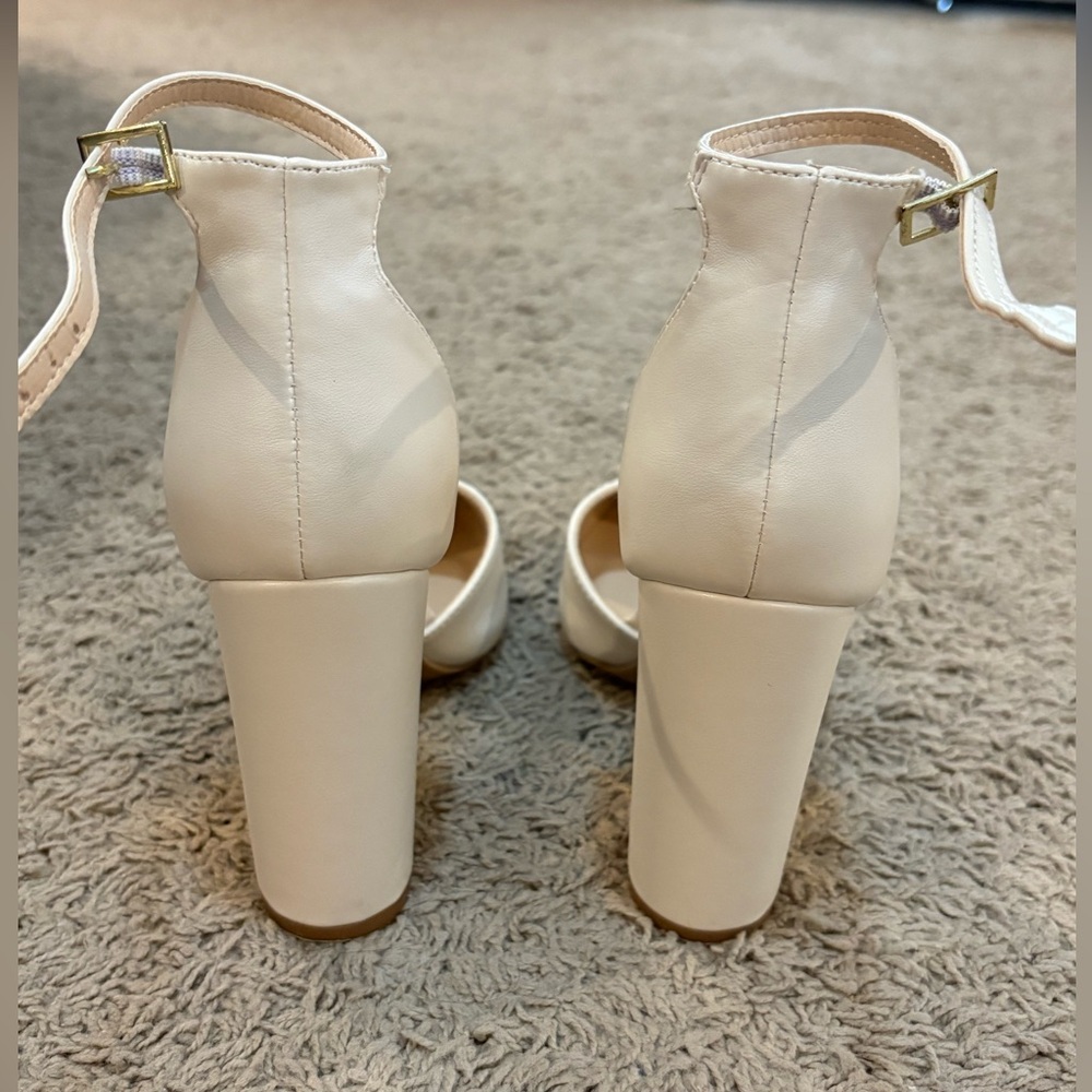 🤍Lulus • off white heels • 7 • EUC - Picture 6 of 9